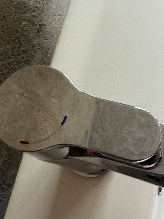 Нова мивка за баня+MDF шкаф+смесител Roca