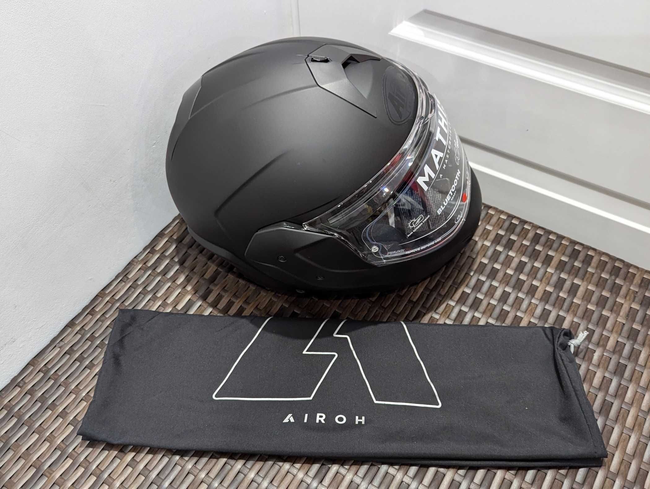 Casca moto Airoh Mathisse, marime S - Flip-back, ochelari de soare