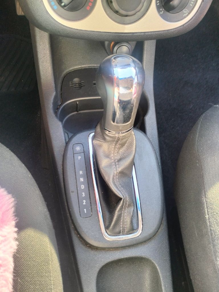 Vind Opel CORSA D