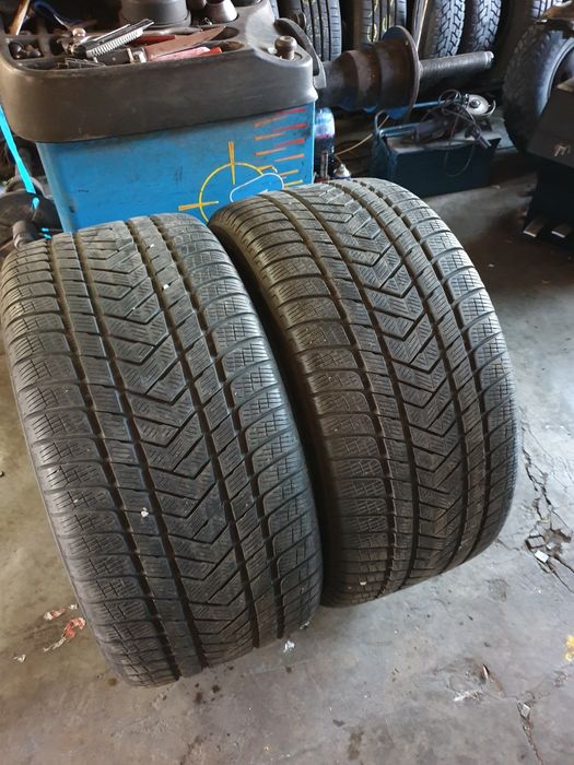 305/40R20  Pirelli Scorpion