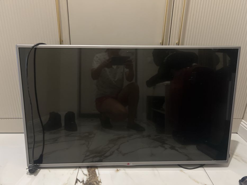 LG телевизор рабочии