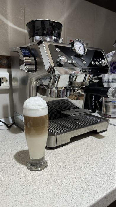 Lux Espressor DeLonghi Specialista