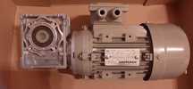 Motor trifazic cu reductor 0,25 KW nou - disponibile 4 buc