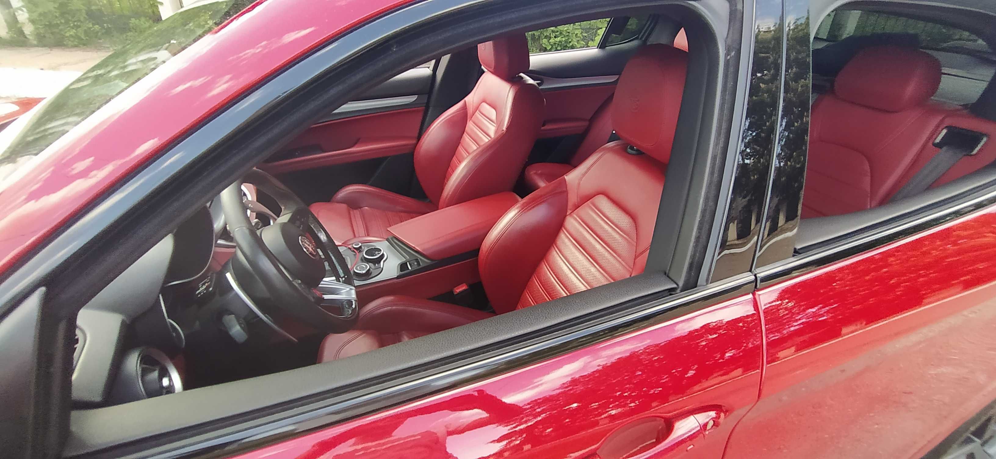 Alfa Romeo Stelvio 2.0 Turbo 16V AT8-Q4 Ti