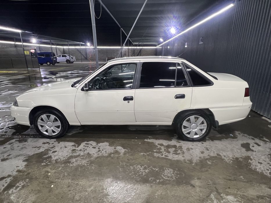 Nexia 2 2014 sotiladi