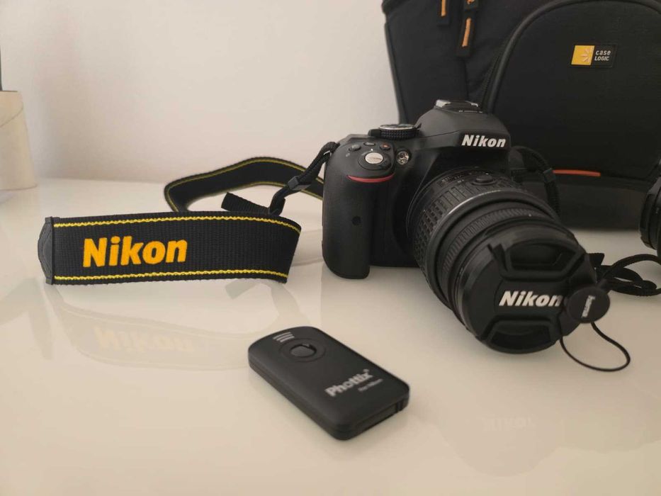 Nikon D5300 + obiectiv 18-55mm + 55-300mm
