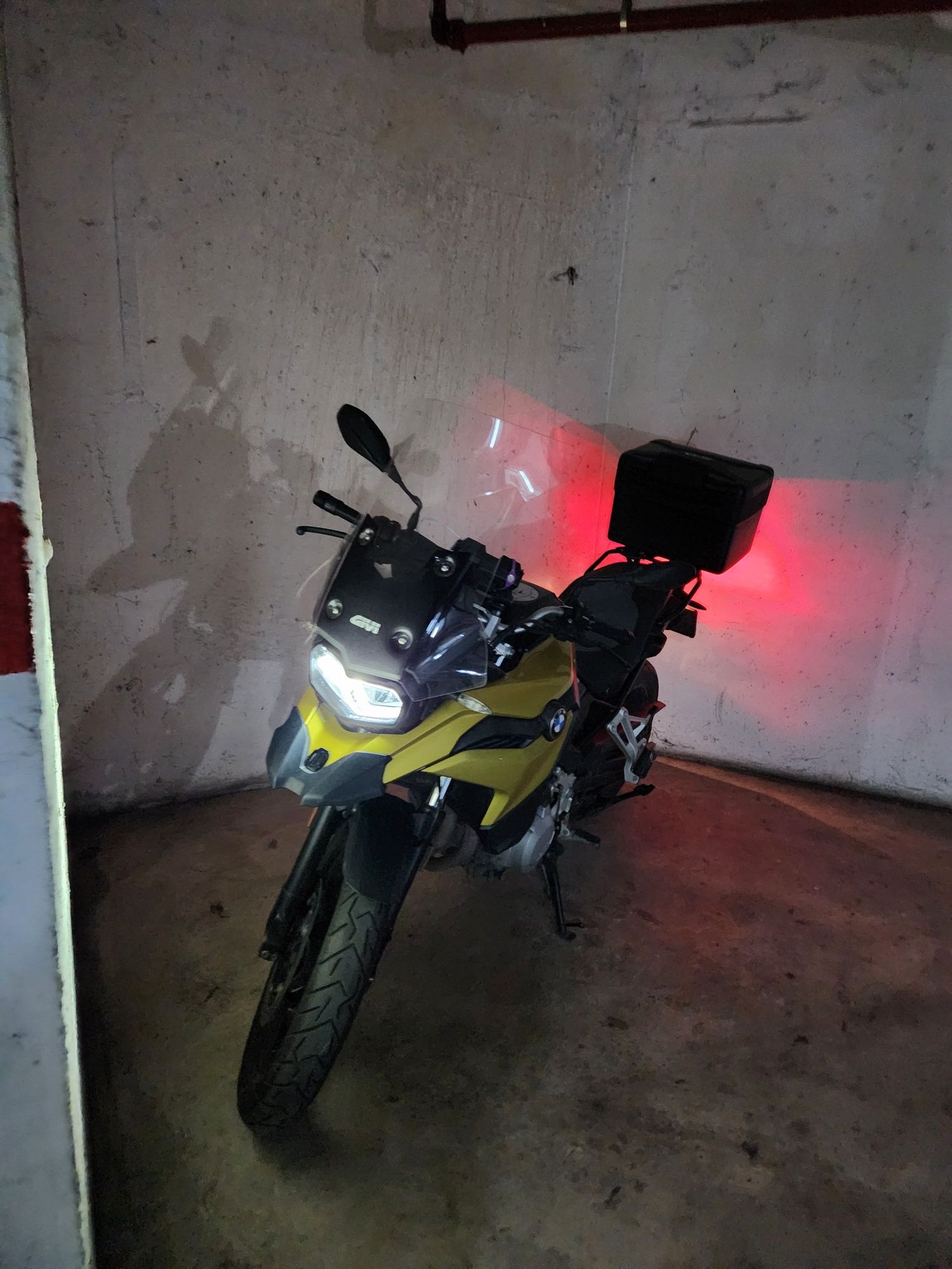 Bmw F750 gs (850 cc)