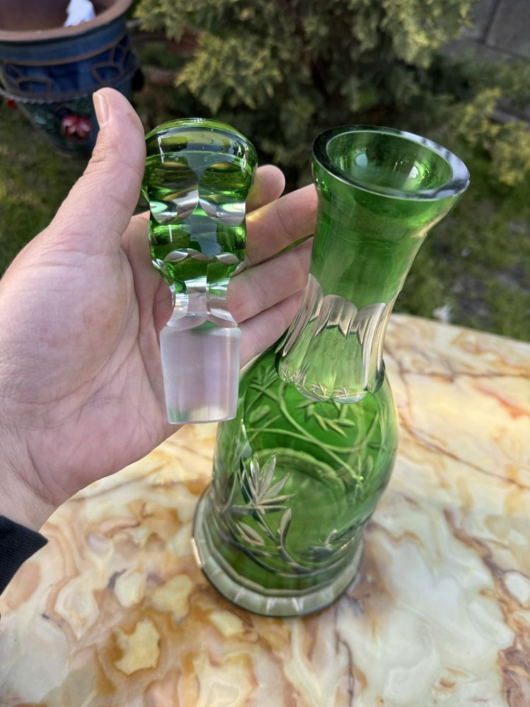 Sticla din cristal verde