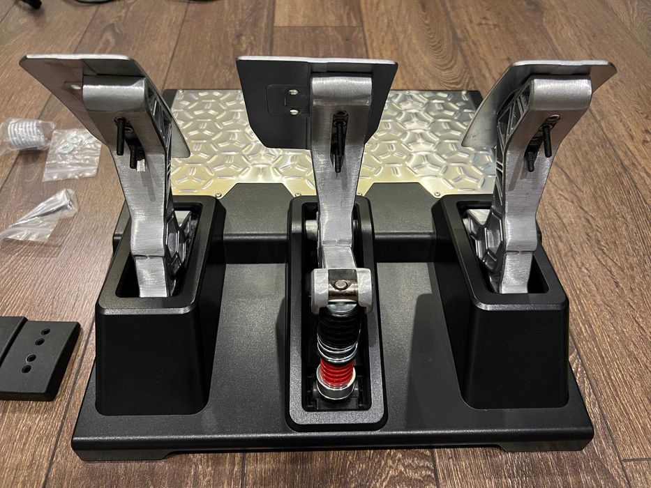 Thrustmaster T-LCM – Load Cell педали, отлично състояние