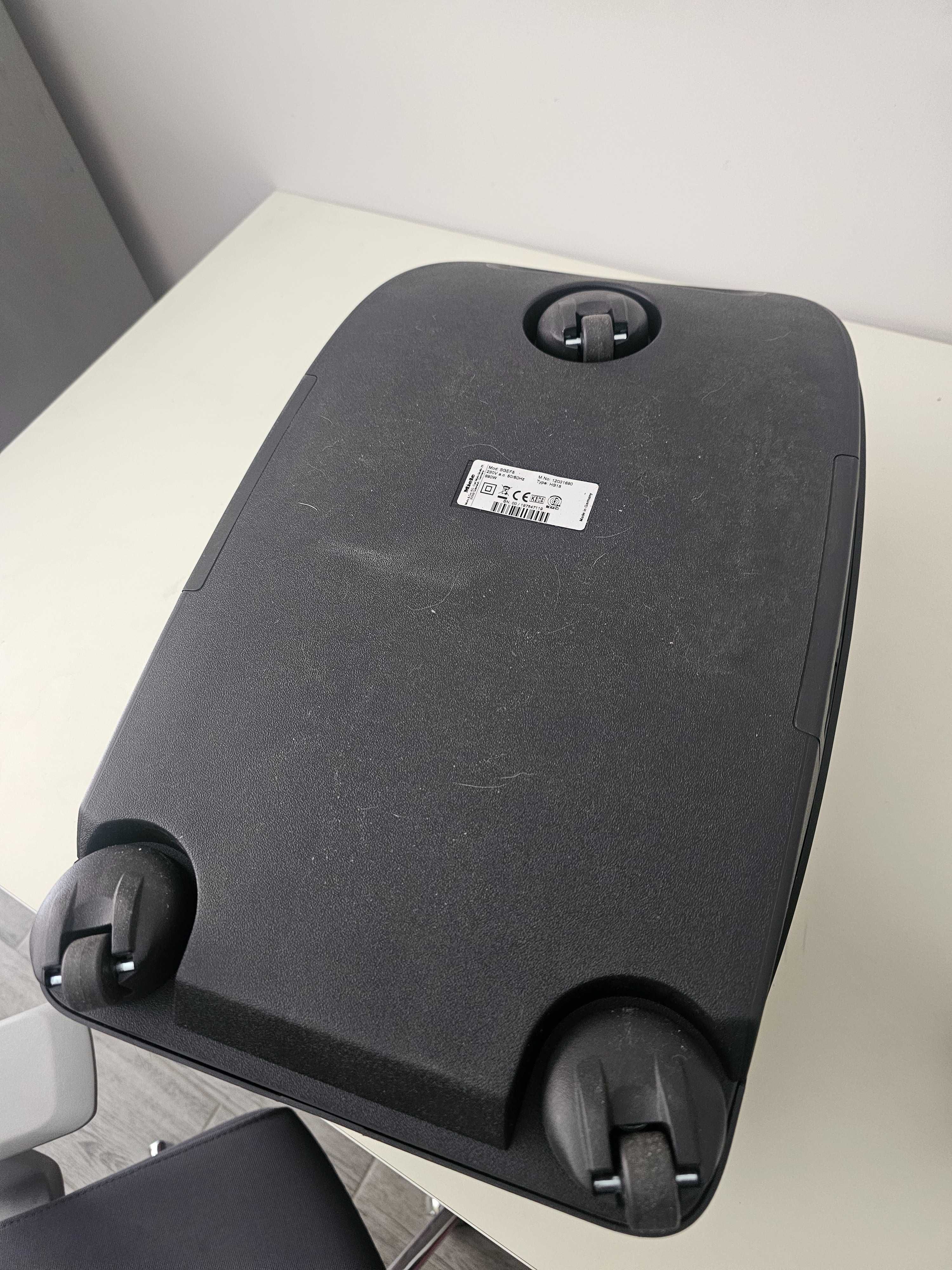 Miele Complete C3 Cat & Dog