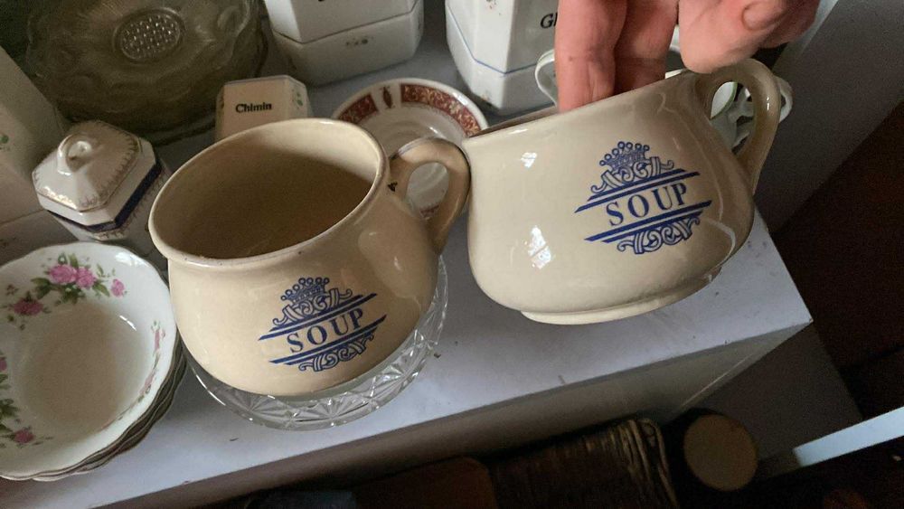 Vind acest lot de obiecte de bucatarie