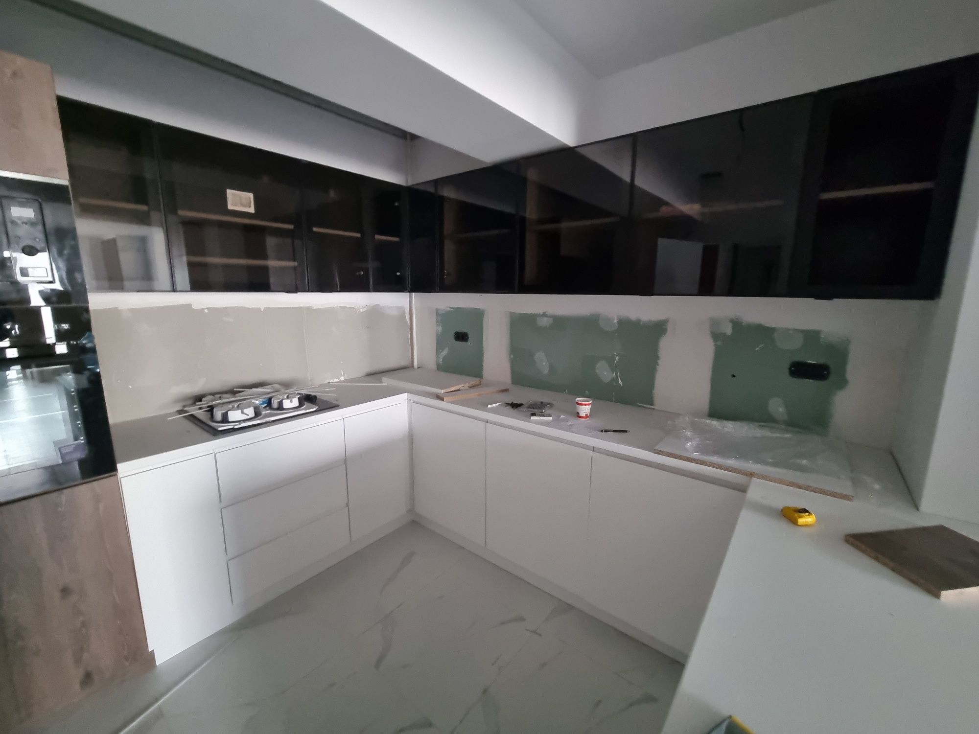 Mobila la comanda ,design interior, calitate premium