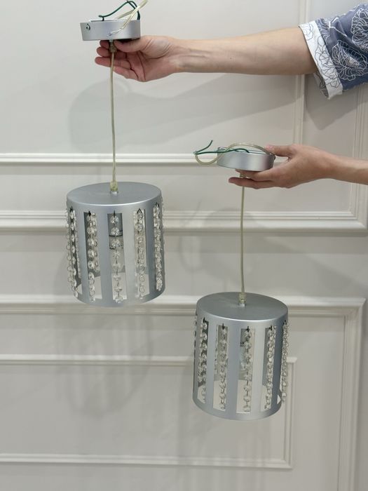 Продаю люстры 2шт