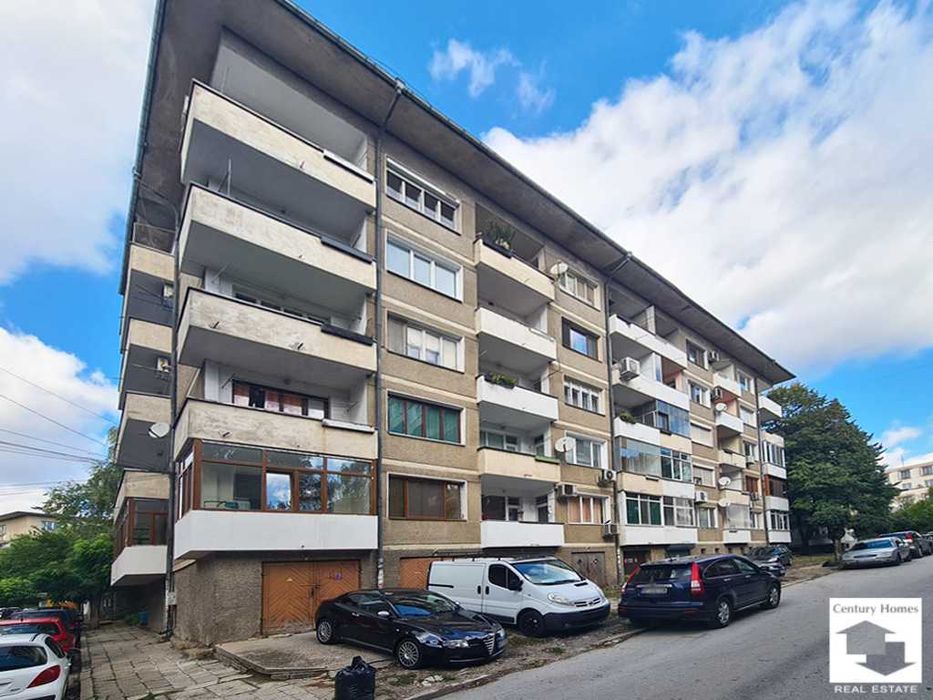 Продава се Четиристаен апартамент в Велико Търново, Център - 104 кв.м за 1616 €/кв.м - Снимка #19