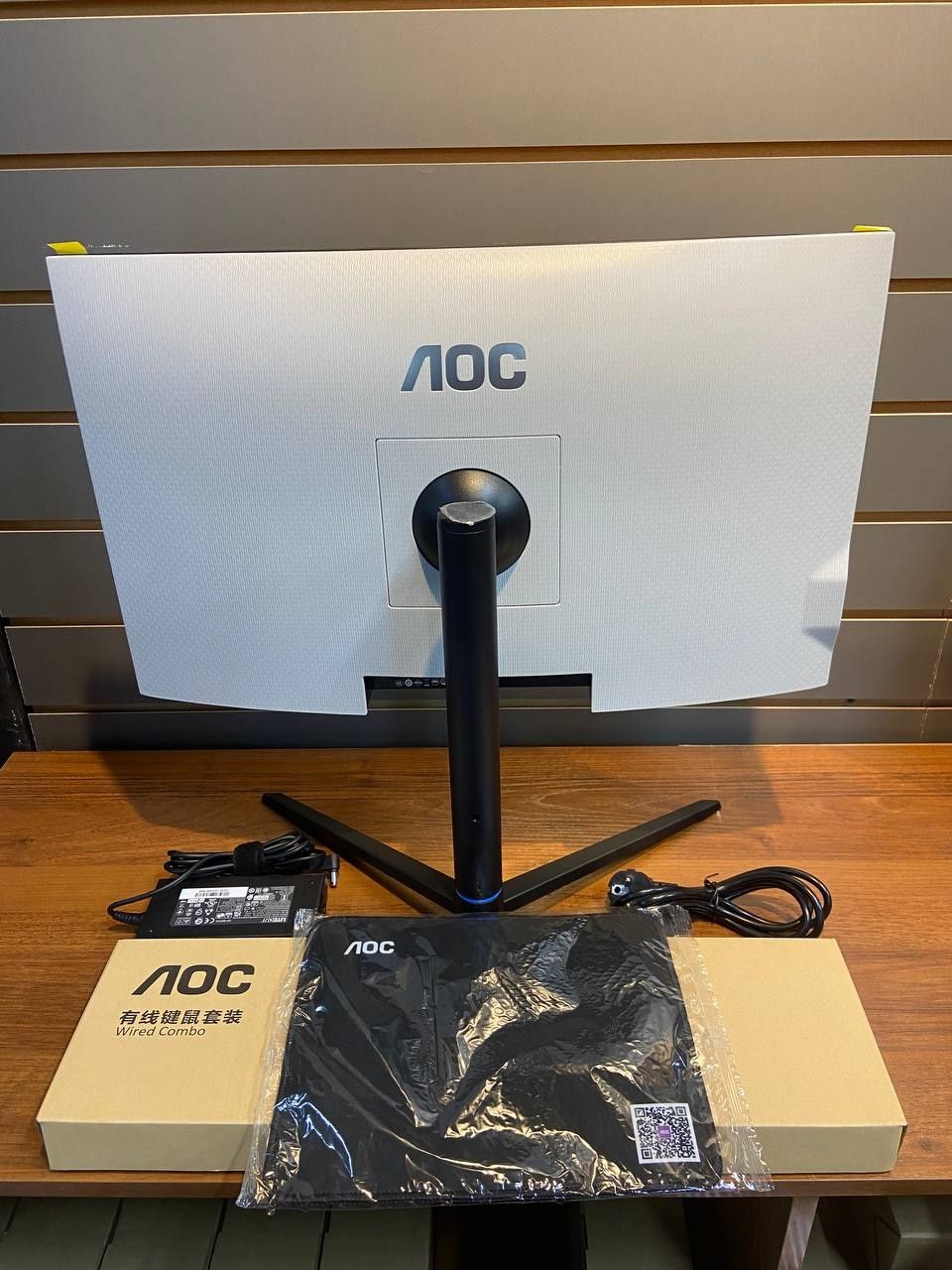 Моноблок AOC E99 All in one