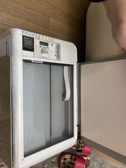 Плинтер HP нету картреж