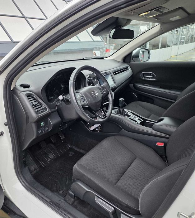 Honda HR-V 1.5 i-VTEC Elegance, 2018, 74.200 km, TVA deductibil