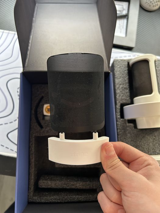 Продам микрофон Fifine Ampligame A8