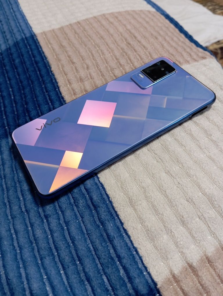 Vivo 21 e  срочно