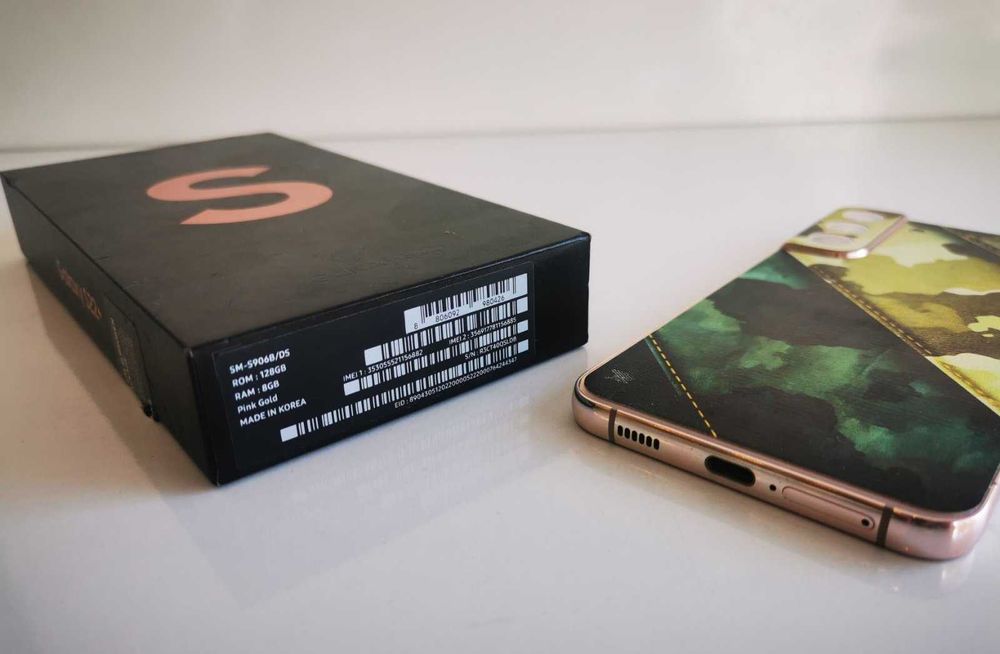 Samsung Galaxy S22+ Plus