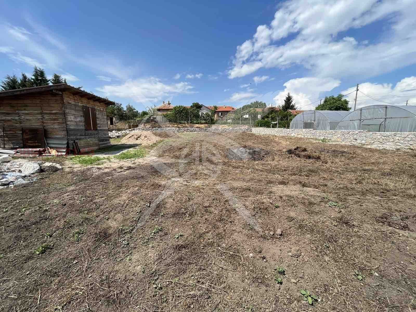 Парцел Чешнегирово 44241