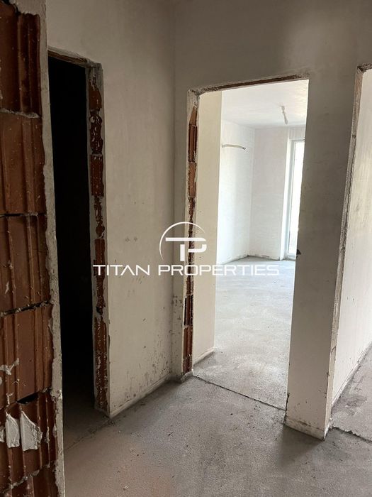 Двустаен апартамент за продажба в жк. Тракия