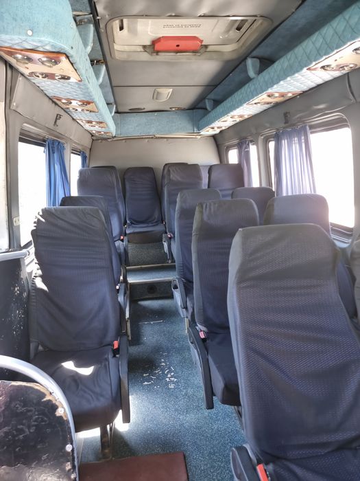 Vând microbuze  mercedes sprinter, clasificat categ.1 (cu perne aer)