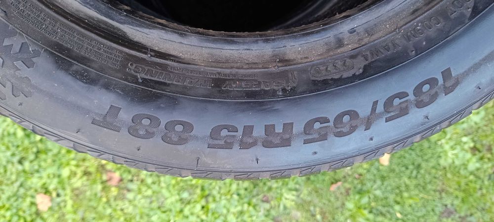 4 броя Гуми зимни KUMHO, размер 185/65/15 цола.