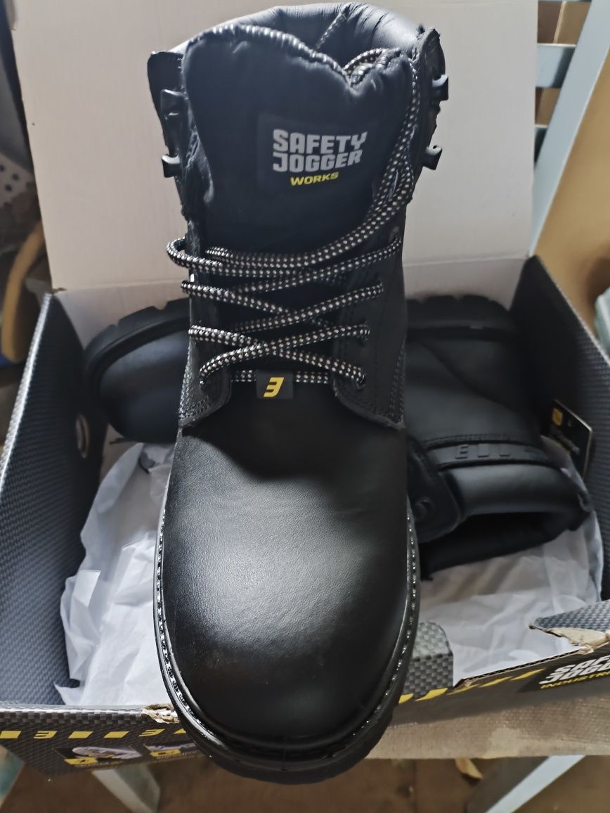 Спецобувь Safety Jogger
