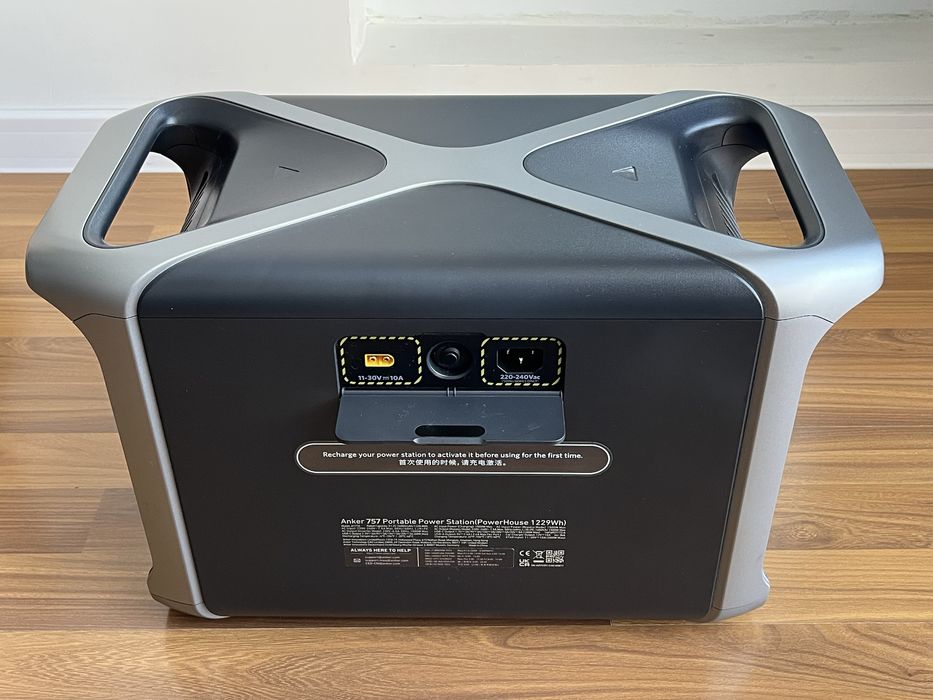 Зареждаща станция Anker PowerHouse 757 Power Station 1229Wh