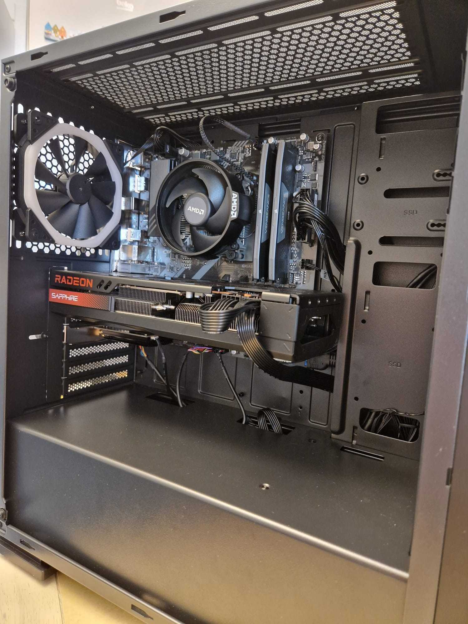 PC Gaming Nou | Ryzen 5 7600 + RX 7700 XT | 32GB RAM | Streaming Ready
