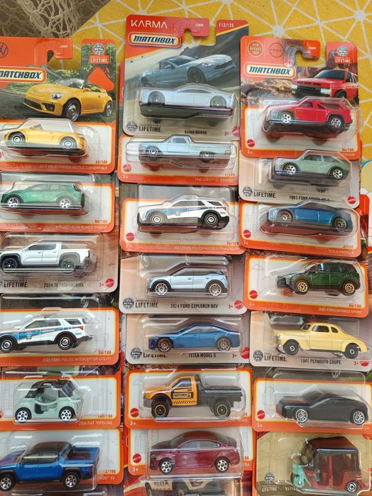 Метални колички Matchbox