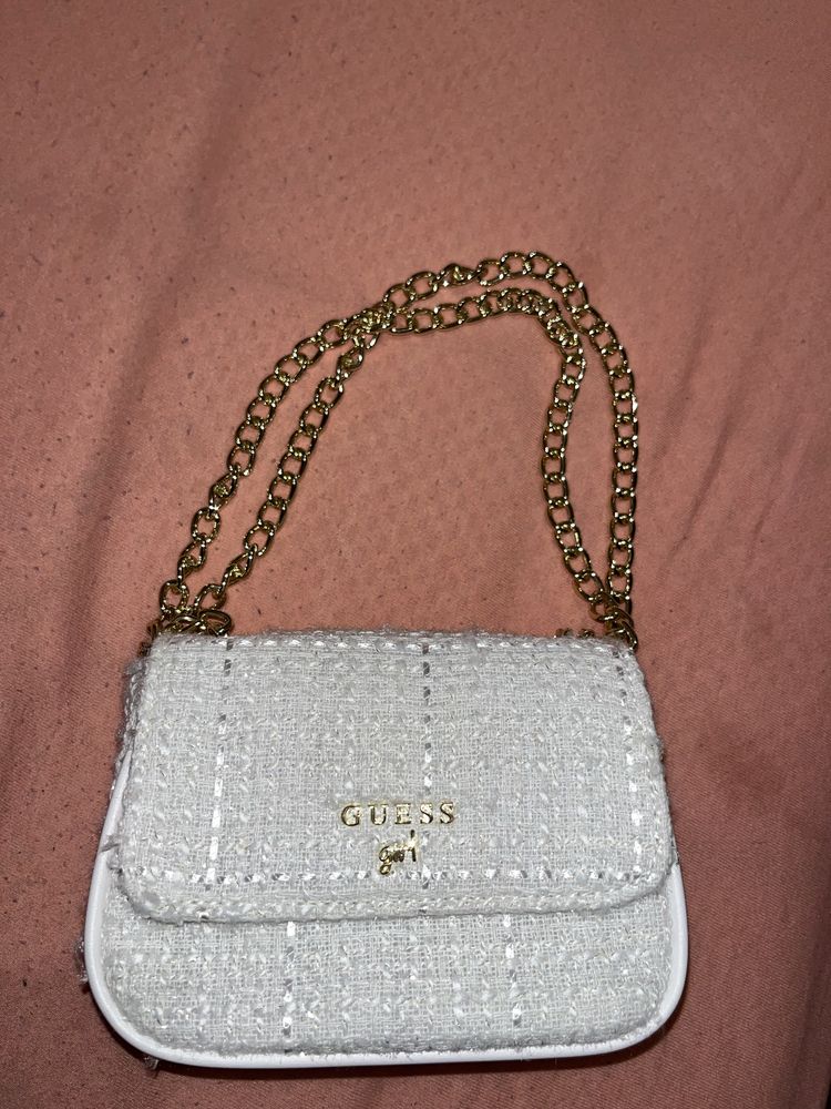 Оригинална чанта Guess