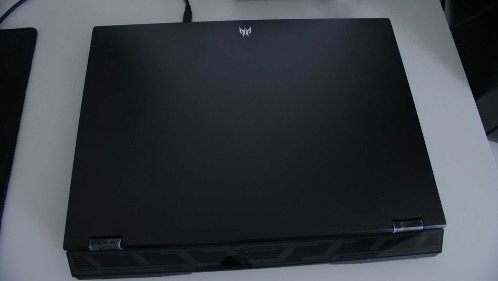 ACER PREDATOR 18’/RTX 4070 / 32GB RAM /I9-13900HKX