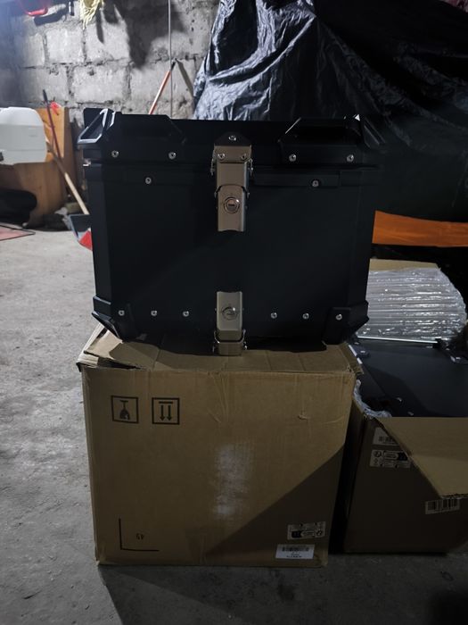 Cutie aluminiu 45 L cu placa de prindere