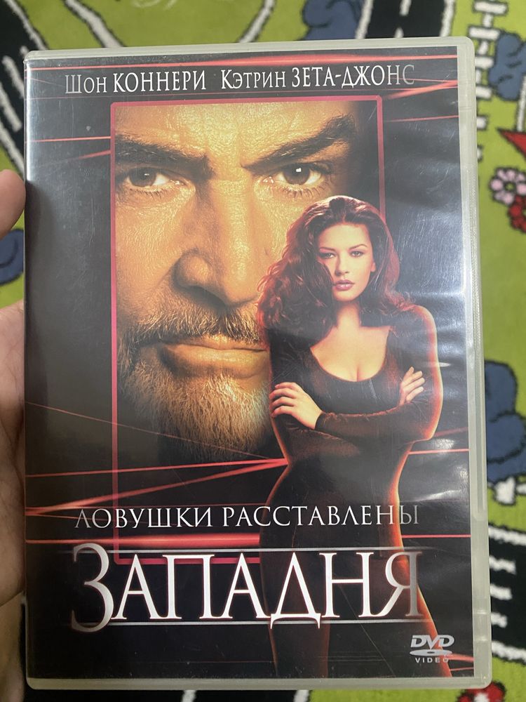 продам два DVD диска