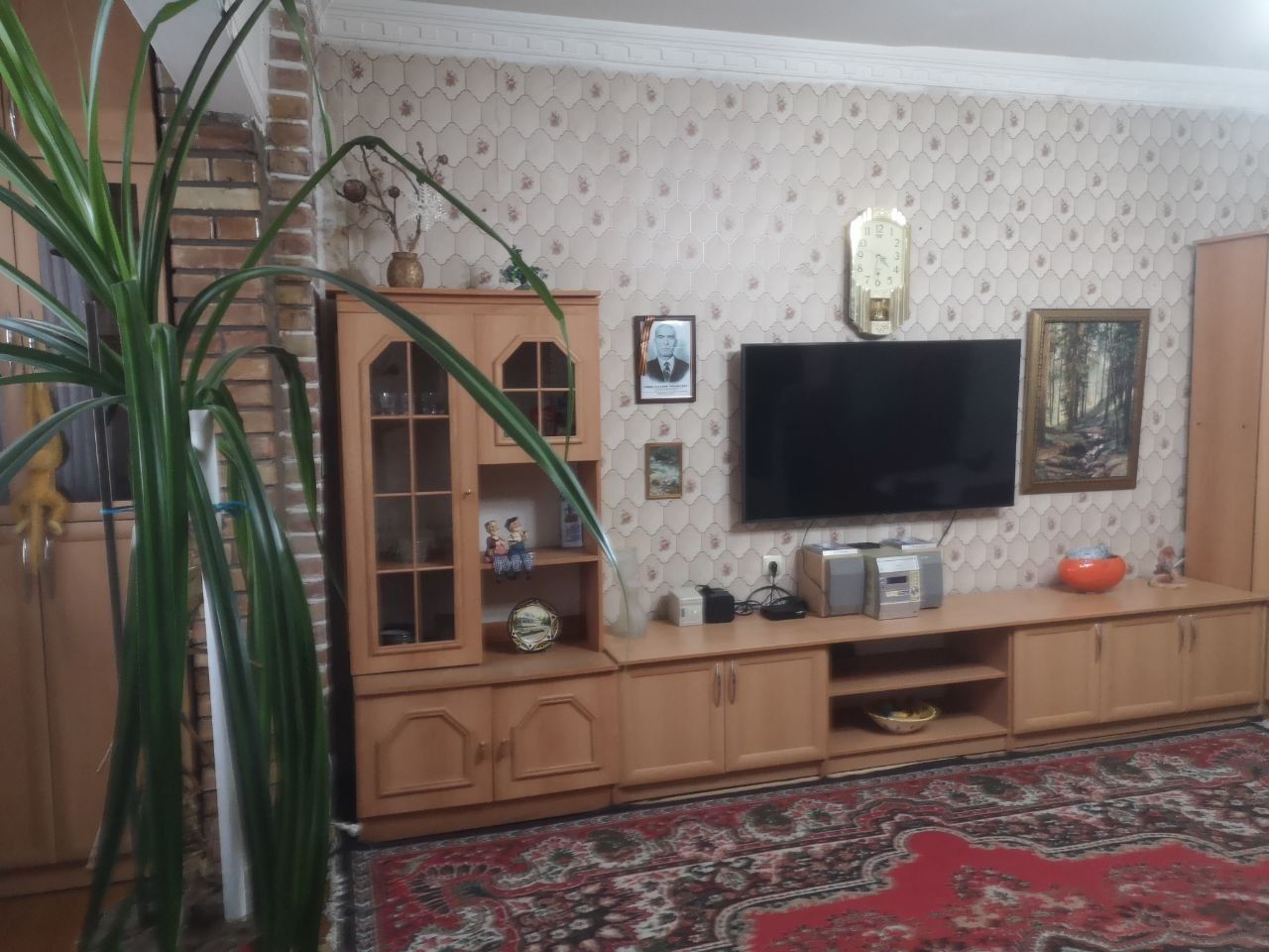 Продается 3 комнатная квартира у Дворца Дружбы Народов