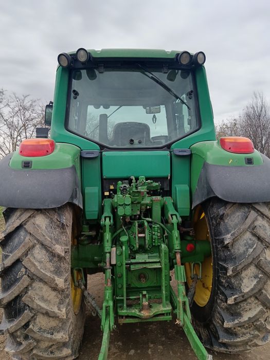 John-Deere   6220