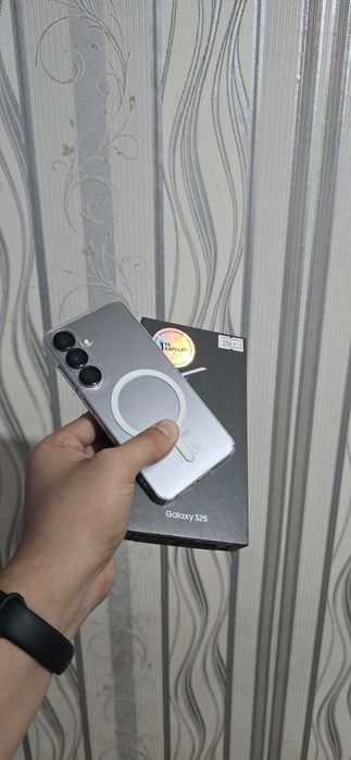 Samsung galaxy S25 12/256gb