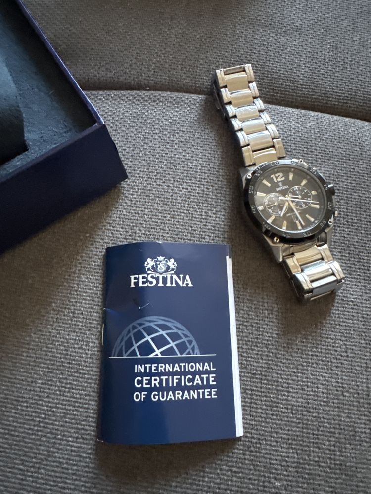 Часовник Festina F16680/4