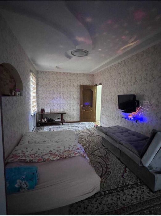 Урда. продается 2х комнатная квартира на 1м этаже, кирпич, 57 м2