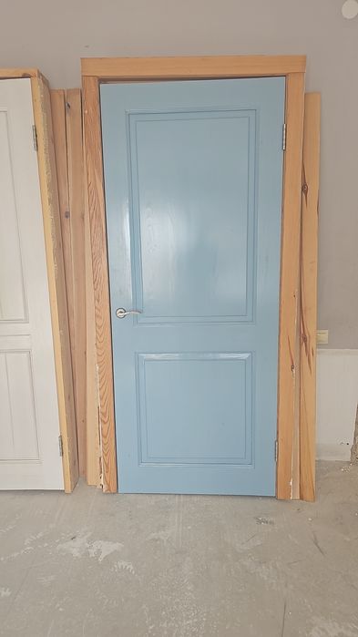 Двери деревянные межкомнатные