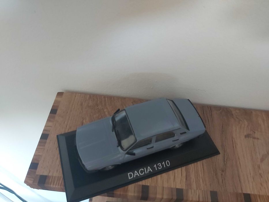 Macheta metalica Dacia 1310 culoare bleo Canada (scara 1/43)