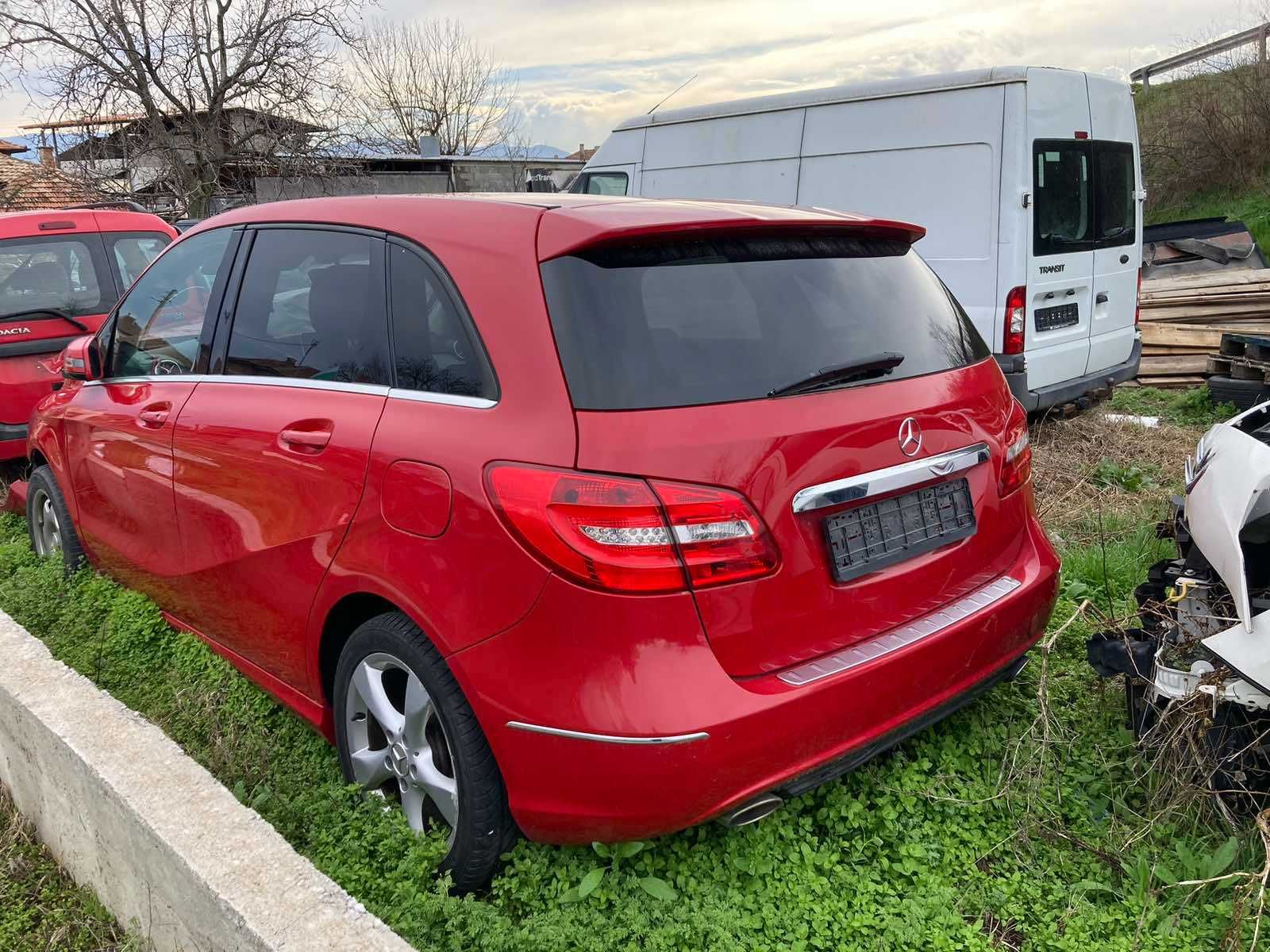 Mercedes B class w246 на Части
