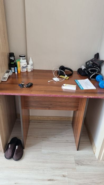 Продам письменный стол