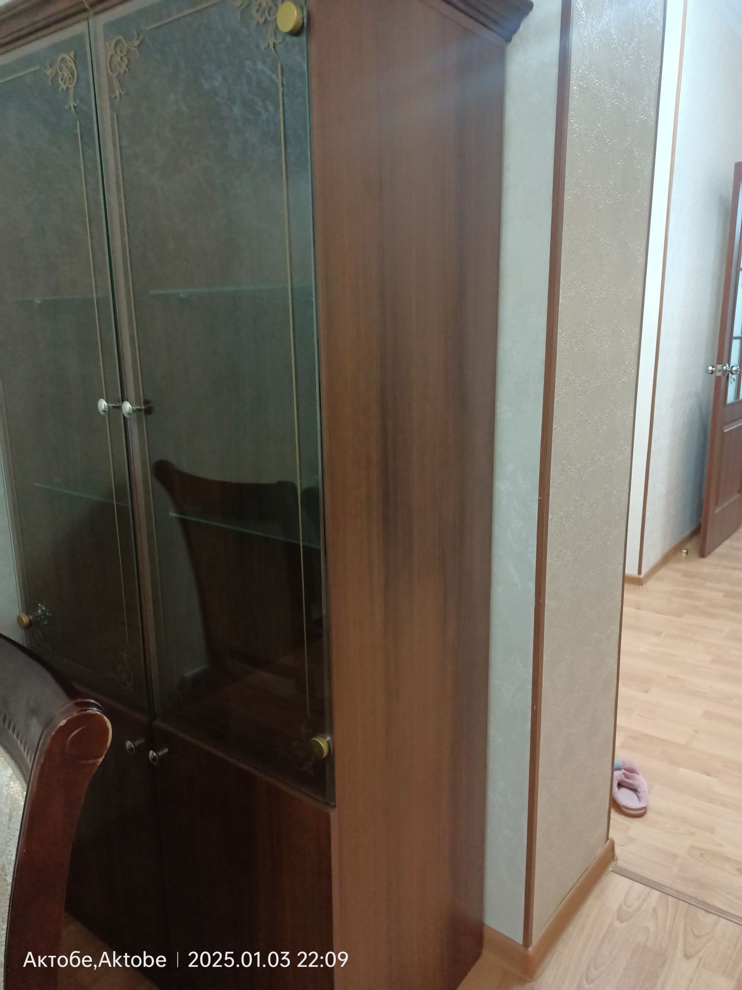 Продам шкаф в колличестве 2 штуки