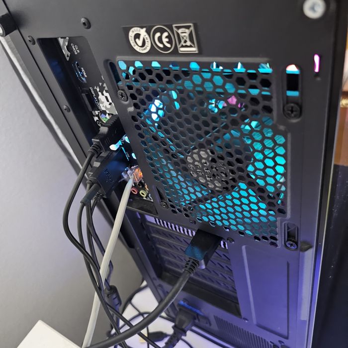 PC Gaming Mid-Range - Ryzen 5 5600X, RTX 3050 8GB, 32GB RAM, 1TB SSD