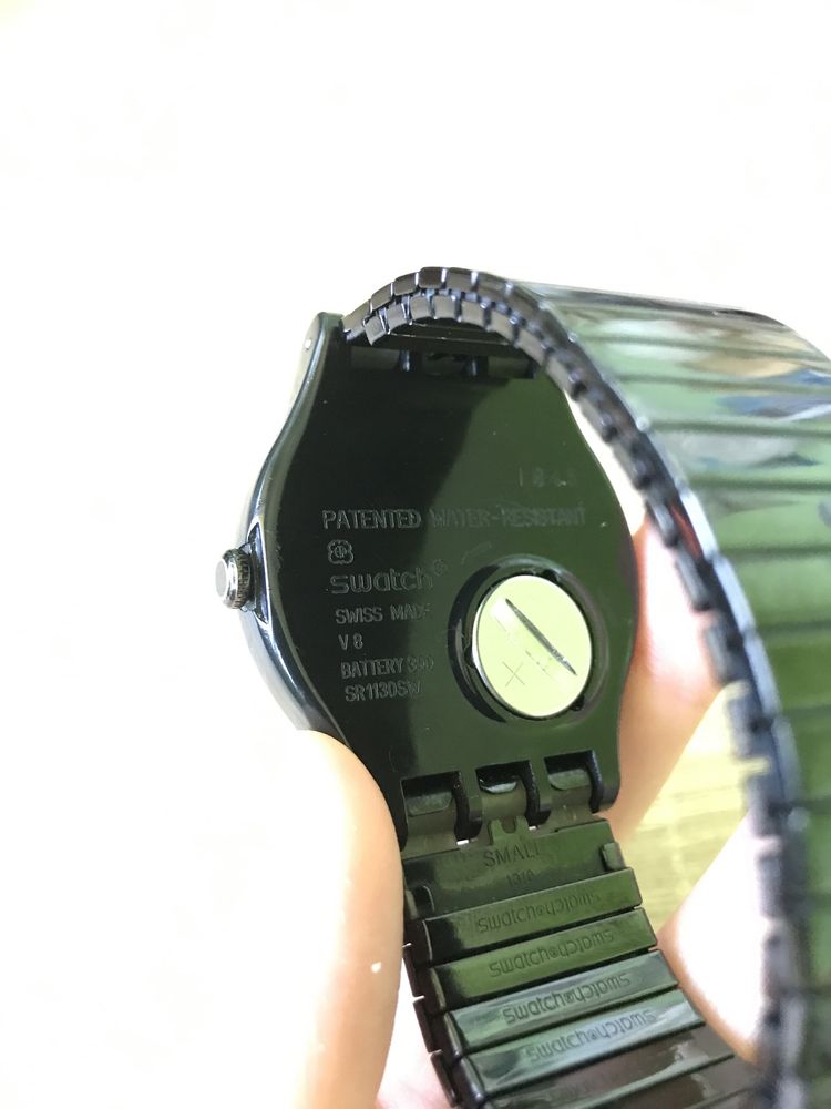 Swatch часовник с батерия