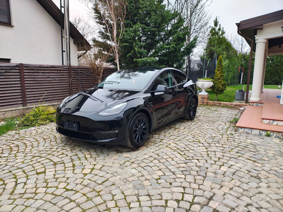 Tesla Model Y TVA inclus deductibil