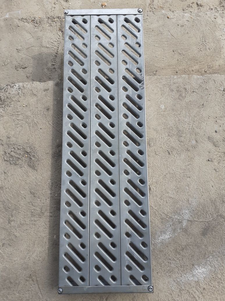 Scară metalică metalică zincata de interior sau exterior lungime difer